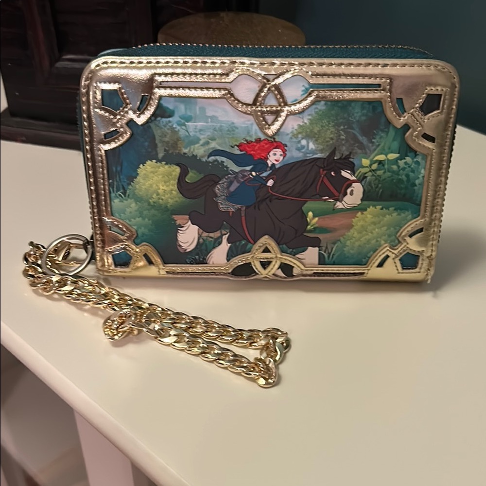 Loungefly Pixar green and gold Wallet with Gold Chain Pixar Brave.  Merida